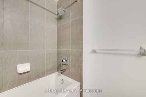 Photo 28 at 347 - 60 PRINCESS Street, Waterfront Communities C8, Toronto