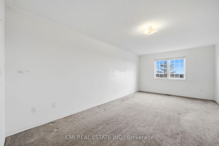 Photo 15 at 14 Gulfbrook Circle, Wellington, Brampton