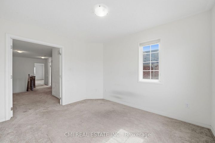 Photo 24 at 14 Gulfbrook Circle, Wellington, Brampton