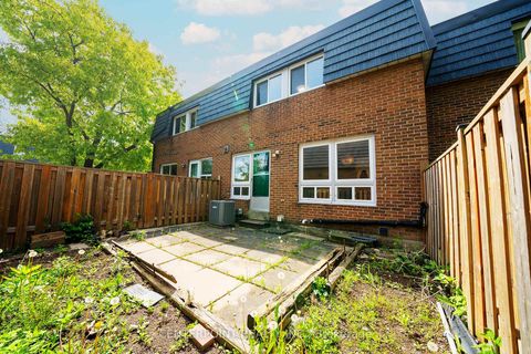 Photo 25 at 42 Sego Royal Way, Hillcrest Village, Toronto