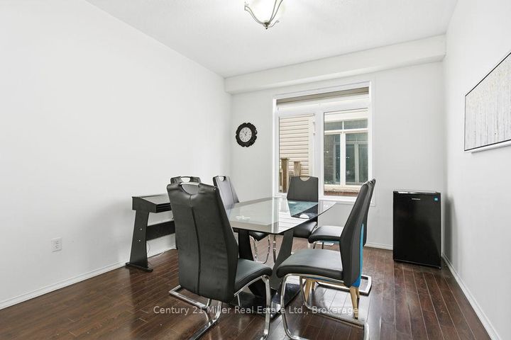 Photo 4 at 4827 Columbus Drive, Alton, Burlington