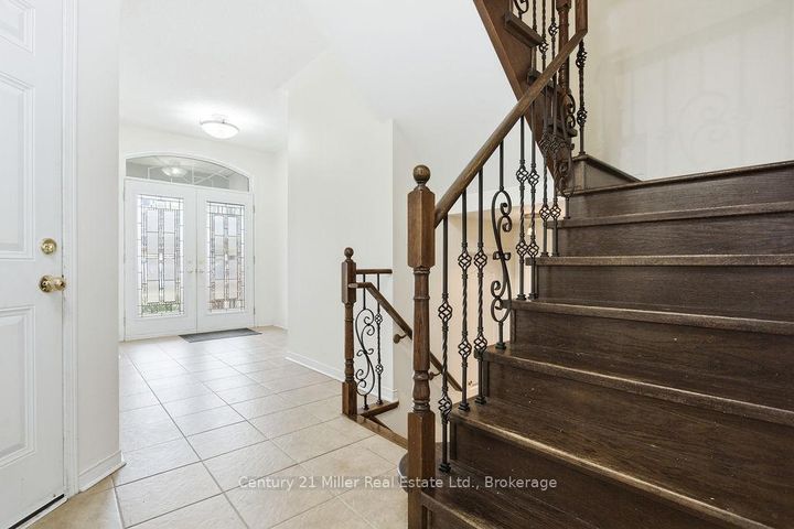 Photo 12 at 4827 Columbus Drive, Alton, Burlington