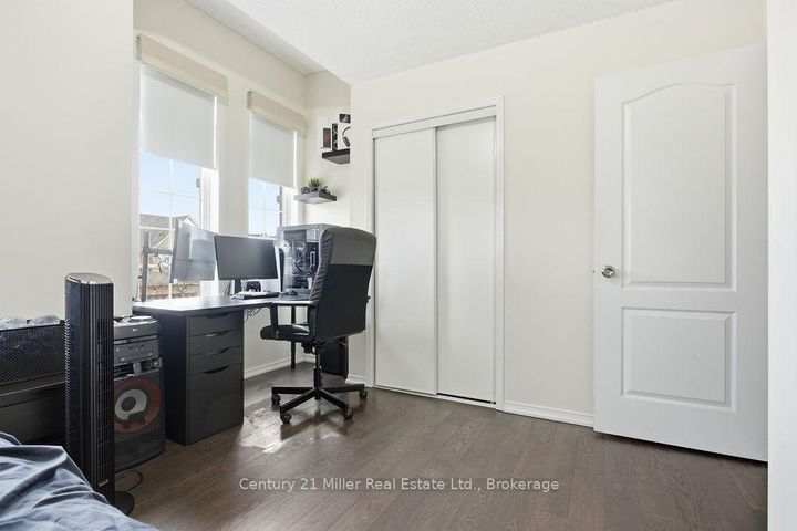 Photo 17 at 4827 Columbus Drive, Alton, Burlington