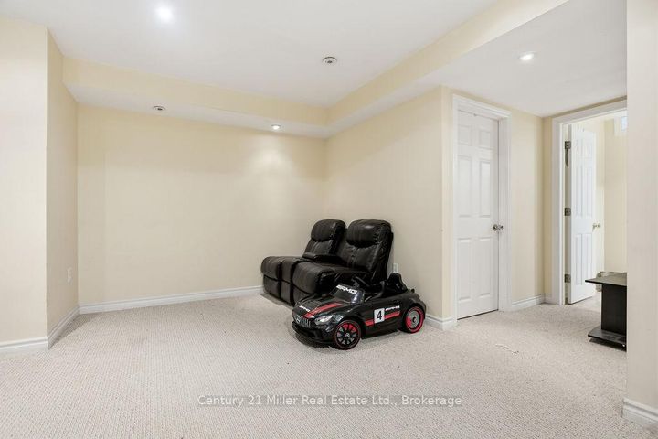 Photo 28 at 4827 Columbus Drive, Alton, Burlington