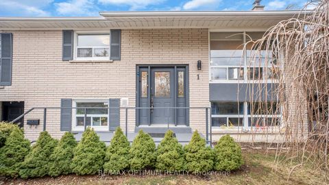 Photo 7 at 1 Dundee Drive, York University Heights, Toronto