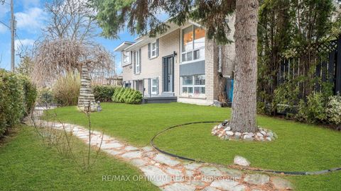 Photo 9 at 1 Dundee Drive, York University Heights, Toronto