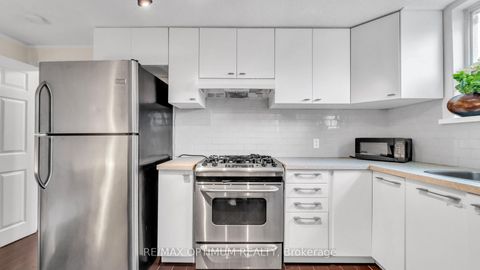 Photo 28 at 1 Dundee Drive, York University Heights, Toronto