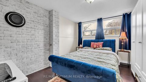 Photo 32 at 1 Dundee Drive, York University Heights, Toronto