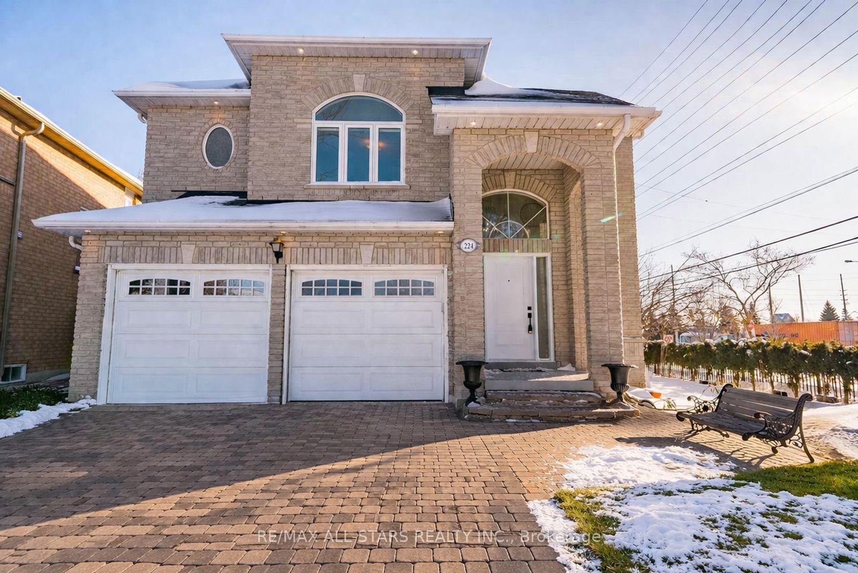 2241 Old Rutherford Road, Maple, Vaughan by Loree Meneguzzi Real Estate 2241 Old Rutherford Road, Maple, Vaughan