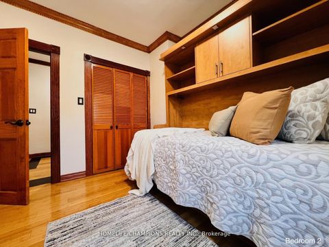 Photo 22 at 291 St Clair Avenue E, Moore Park, Toronto