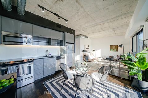 Photo 7 at PH 37 - 47 Lower River Street, Moss Park, Toronto