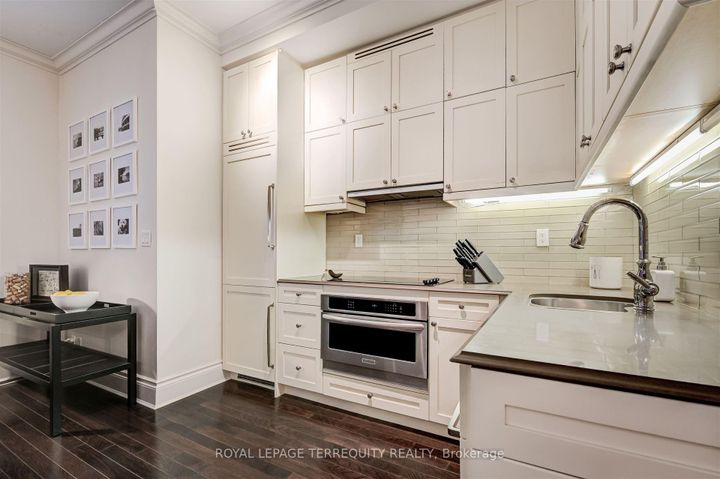 Photo 4 at 332 - 22 Leader Lane, Yonge Corridor, Toronto