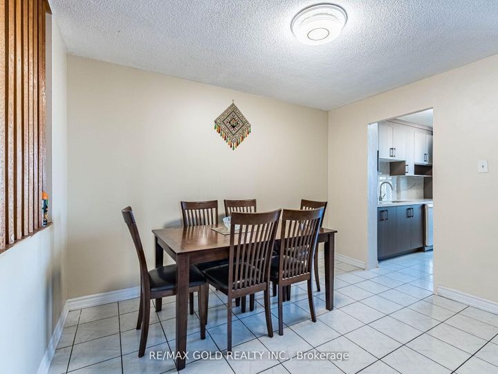 Photo 10 at 1010 - 17 Knightsbridge Road, Queen Street Corridor, Brampton