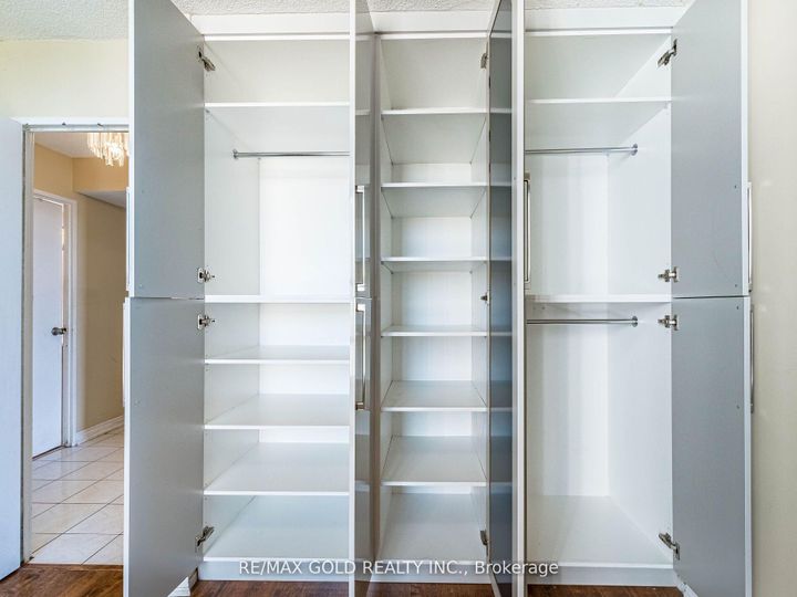 Photo 26 at 1010 - 17 Knightsbridge Road, Queen Street Corridor, Brampton