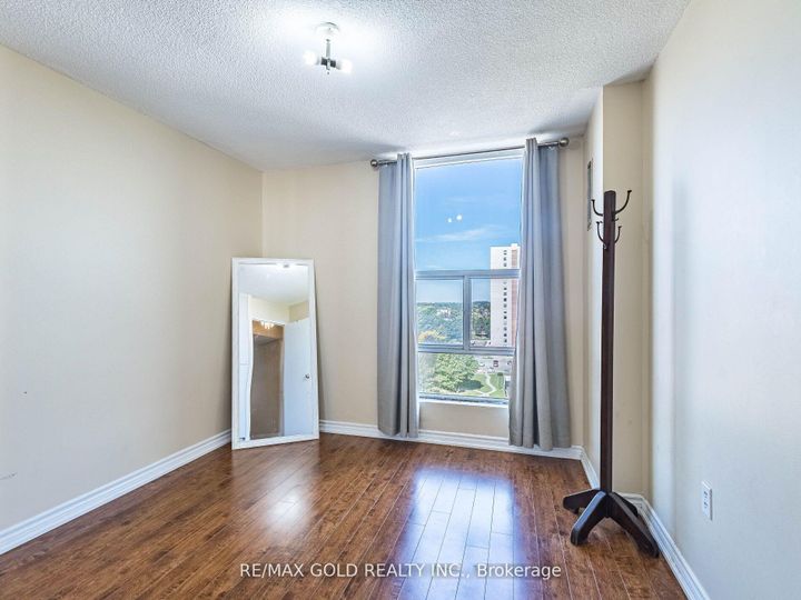 Photo 29 at 1010 - 17 Knightsbridge Road, Queen Street Corridor, Brampton