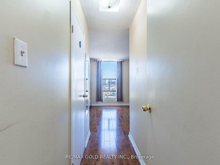 Photo 38 at 1010 - 17 Knightsbridge Road, Queen Street Corridor, Brampton