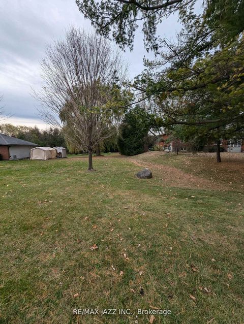 Photo 2 at 396 North Scugog Court, Bowmanville, Clarington