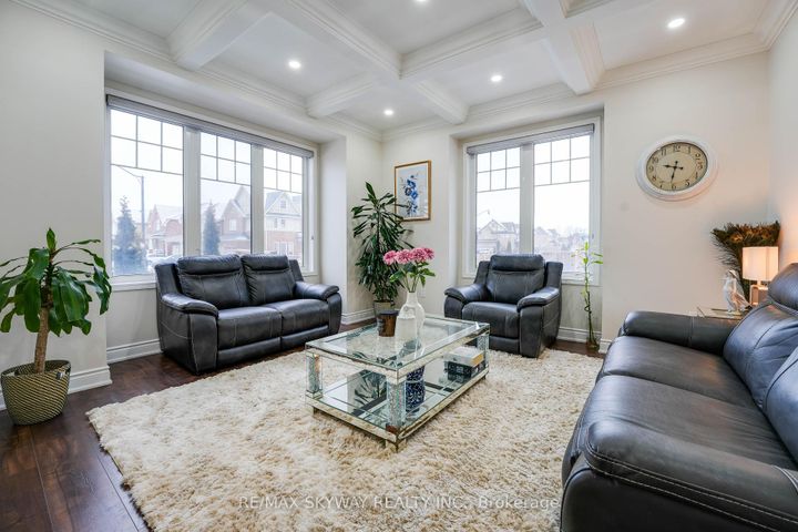 Photo 5 at 67 Veterans Drive, Northwest Brampton, Brampton