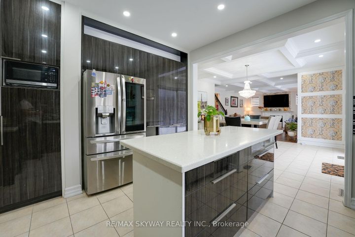 Photo 18 at 67 Veterans Drive, Northwest Brampton, Brampton