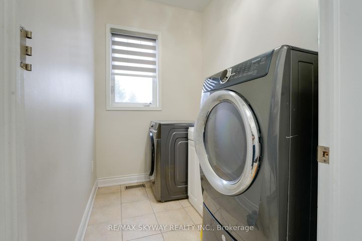 Photo 22 at 67 Veterans Drive, Northwest Brampton, Brampton