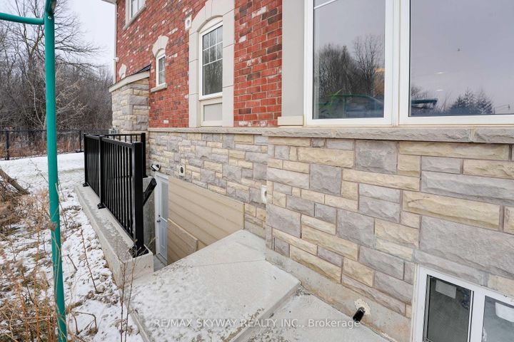 Photo 40 at 67 Veterans Drive, Northwest Brampton, Brampton