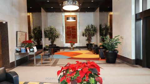 Photo 2 at #1004 - 33 HARBOUR Square, Waterfront Communities C1, Toronto