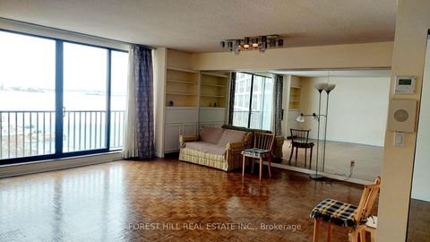 Photo 7 at #1004 - 33 HARBOUR Square, Waterfront Communities C1, Toronto