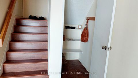 Photo 9 at #1004 - 33 HARBOUR Square, Waterfront Communities C1, Toronto