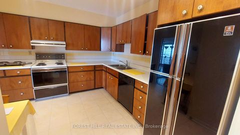 Photo 10 at #1004 - 33 HARBOUR Square, Waterfront Communities C1, Toronto