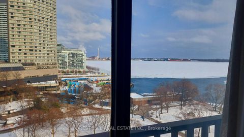 Photo 16 at #1004 - 33 HARBOUR Square, Waterfront Communities C1, Toronto