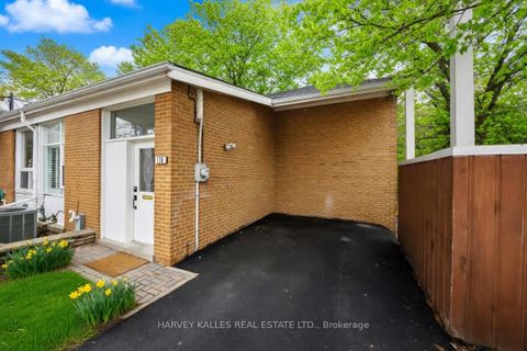 Photo 24 at 178 Three Valleys Drive, Donalda, Toronto
