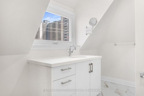 Photo 27 at C - 253 Wellesley Street E, South St. James Town, Toronto