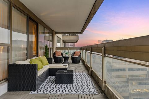 Photo 26 at 1405 - 63 St Clair Avenue W, St. Clair, Toronto