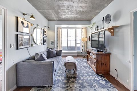 Photo 11 at 718 - 1005 King Street W, Niagara, Toronto