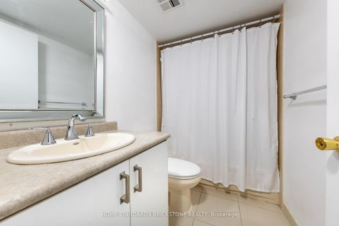 Photo 14 at 205 - 7601 Bathurst Street W, Yorkhill, Vaughan