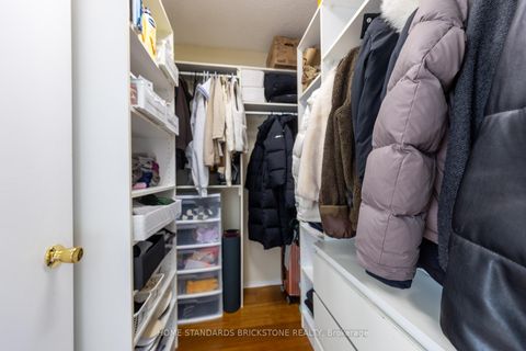 Photo 16 at 205 - 7601 Bathurst Street W, Yorkhill, Vaughan