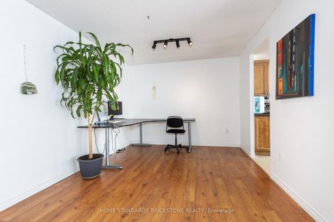 Photo 18 at 205 - 7601 Bathurst Street W, Yorkhill, Vaughan