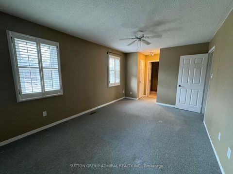 Photo 9 at 27 Dawson Crescent, Hills of St Andrew, Aurora