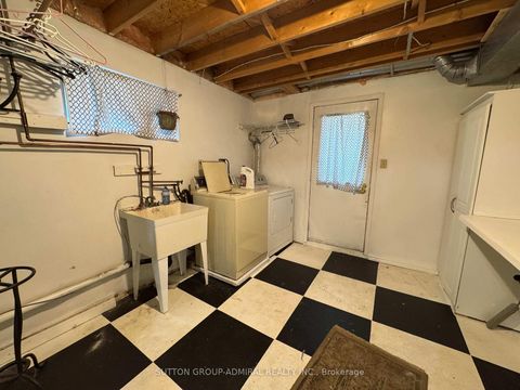 Photo 21 at 27 Dawson Crescent, Hills of St Andrew, Aurora