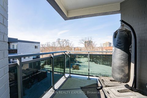 Photo 22 at 88 - 2001 Bonnymede Drive, Clarkson, Mississauga