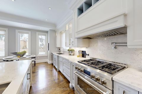 Photo 23 at 122 Parkview Avenue, Willowdale East, Toronto