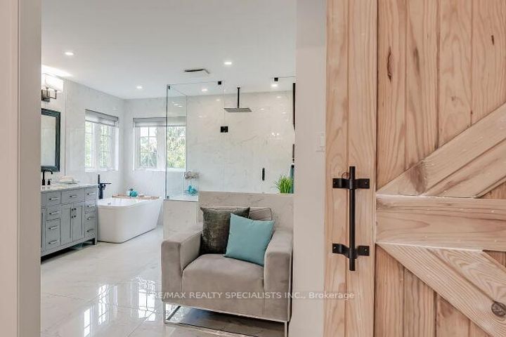 Photo 27 at 7123 White Pine Court, Meadowvale Village, Mississauga