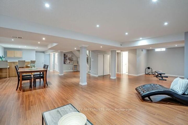 Photo 40 at 7123 White Pine Court, Meadowvale Village, Mississauga