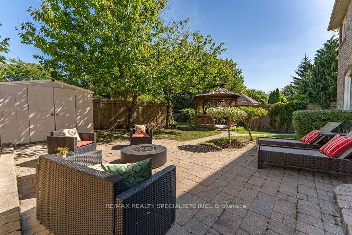 Photo 43 at 7123 White Pine Court, Meadowvale Village, Mississauga