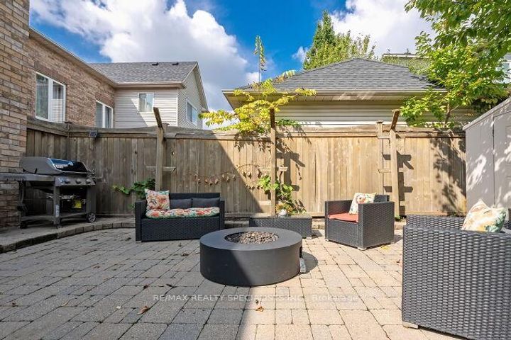Photo 44 at 7123 White Pine Court, Meadowvale Village, Mississauga