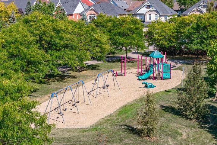 Photo 49 at 7123 White Pine Court, Meadowvale Village, Mississauga