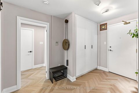 Photo 7 at 312 - 11 Townsgate Drive, Yorkhill, Vaughan