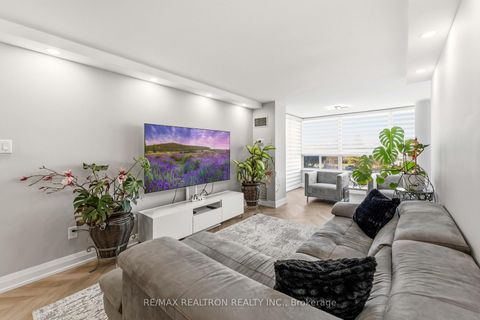 Photo 20 at 312 - 11 Townsgate Drive, Yorkhill, Vaughan