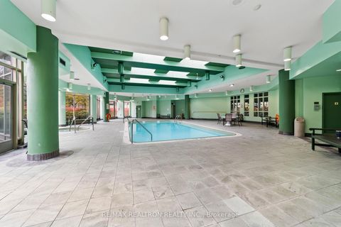 Photo 42 at 312 - 11 Townsgate Drive, Yorkhill, Vaughan