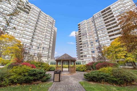 Photo 47 at 312 - 11 Townsgate Drive, Yorkhill, Vaughan